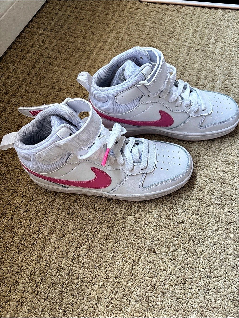 Nike Court Borough Mid 2 White & Pink Sneakers US 4 Youth/Women’s 6, NWT